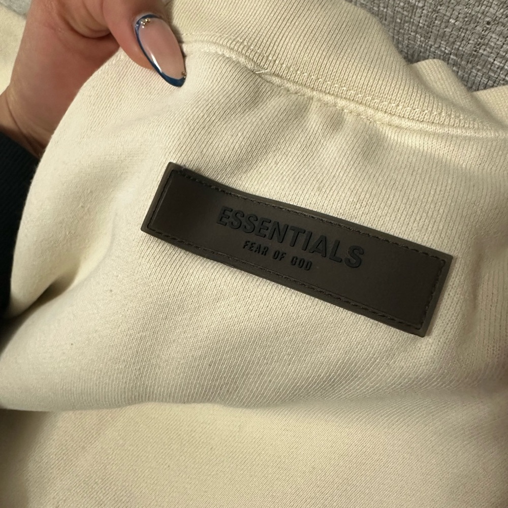 Essentials FOG crew neck - Picture 6 of 7